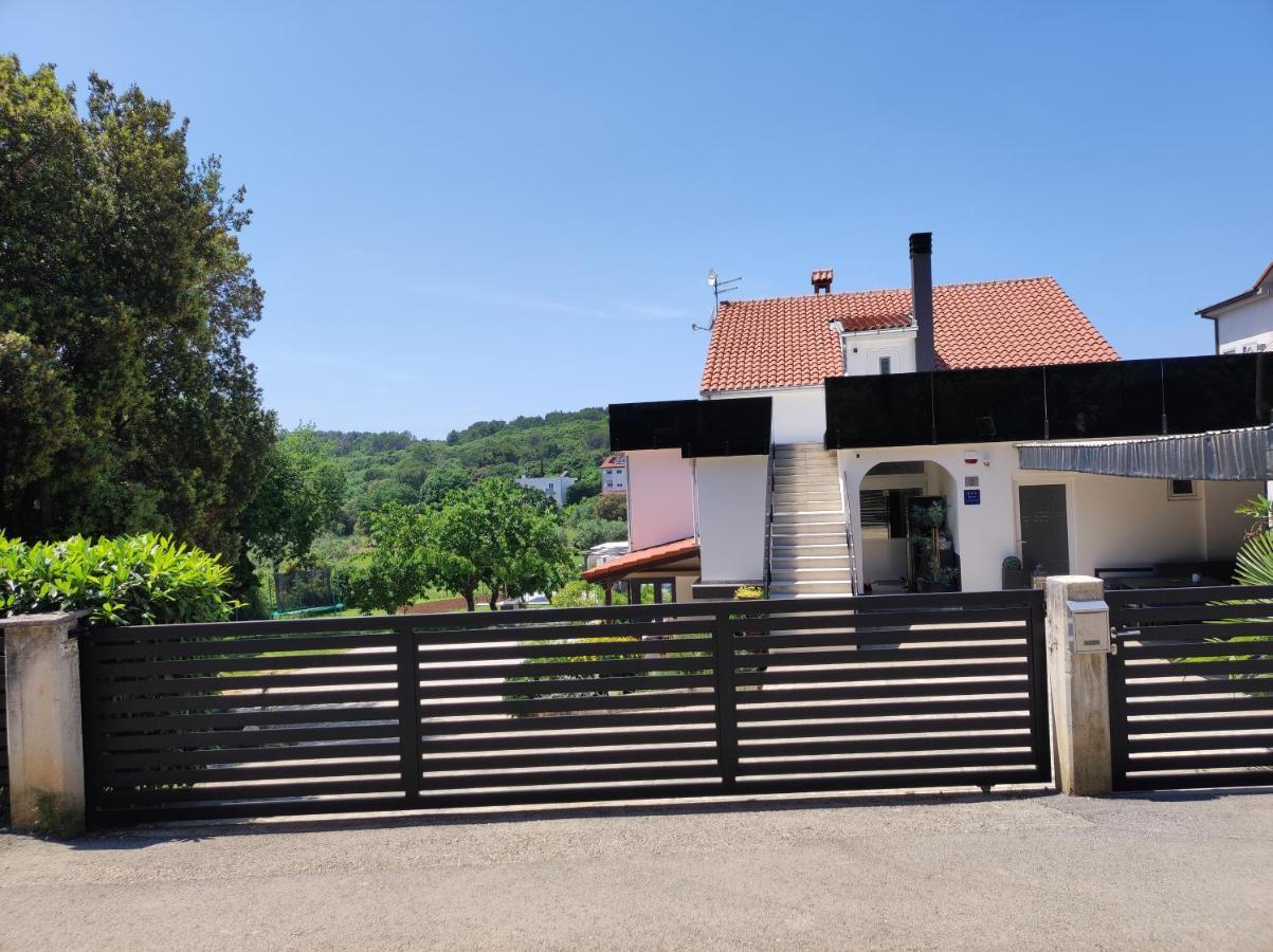 PUY Apartments Tina Stinjan מראה חיצוני תמונה