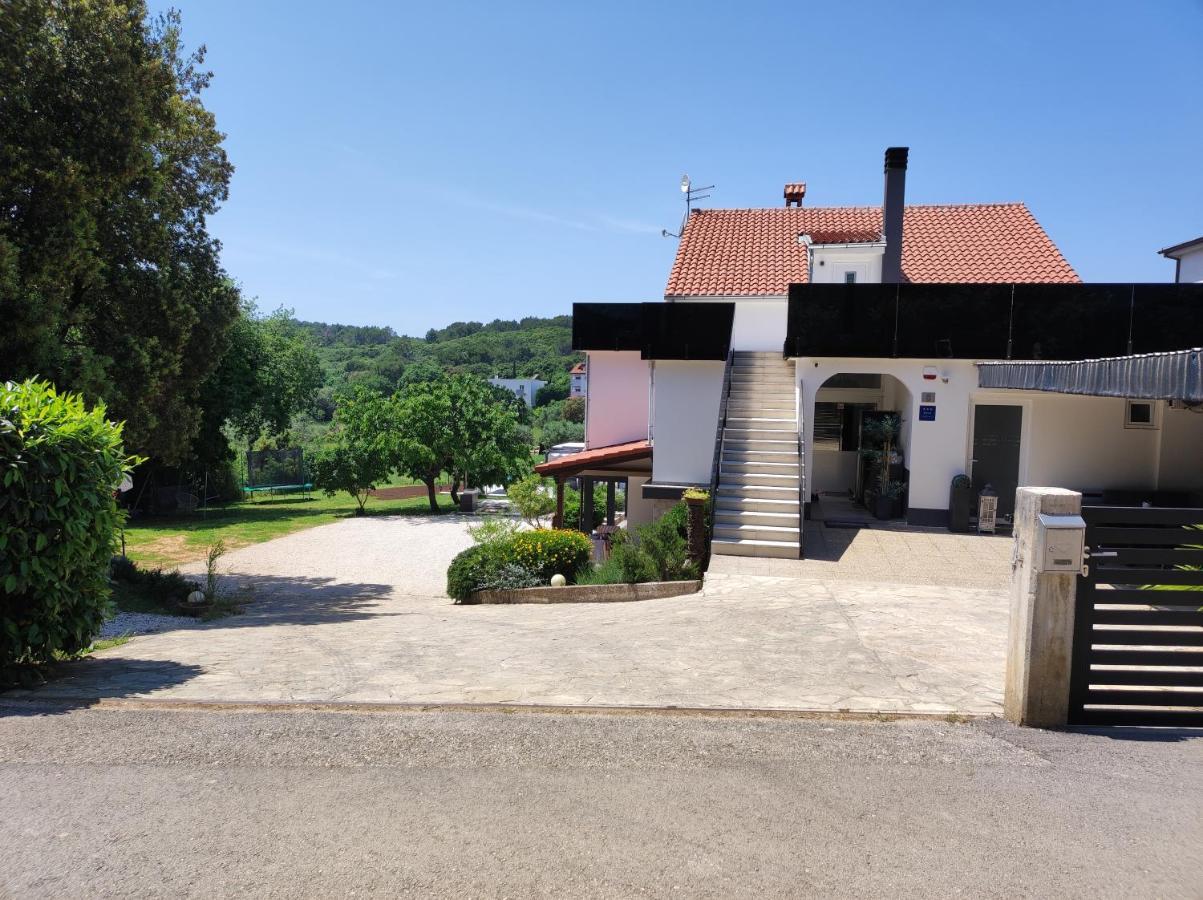 PUY Apartments Tina Stinjan מראה חיצוני תמונה
